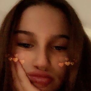 Meet your Posher, Francesca